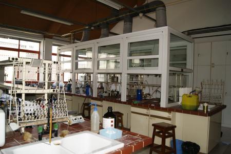 Laboratorio alumunos (5)